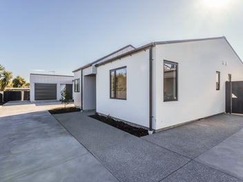 Perfect laid-back coastal lifestyle