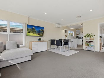 MOVE IN READY AND HUGE + UTILITY ROOMS!