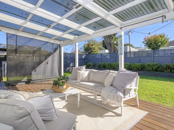 Home, Income /Large Families