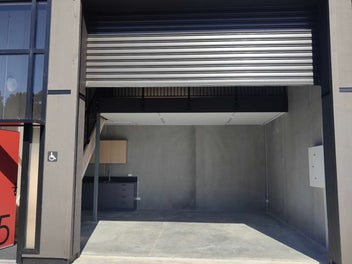 Image 1 of 6