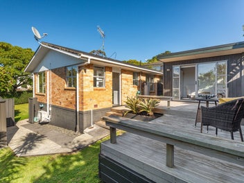 Close to everything. Far from ordinary.