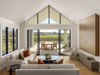 House of Nautica Architectural Residence
