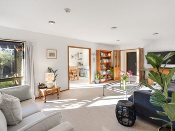 Private, Renovated & Well Located