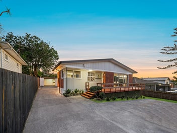 BRICK AND BEAUTY IN HILLPARK