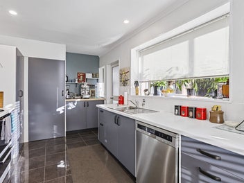 Owners Say SELL, Opportunity Knocks