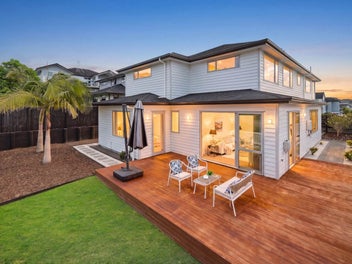 Spacious High-Quality Living with Income Potential