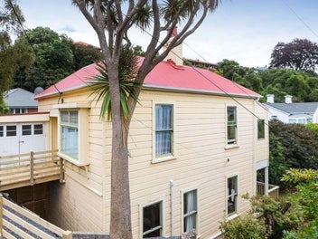 Location - Develop - Income : 1 home, 2 dwellings