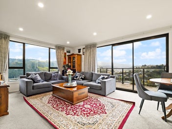 Low Maintenance, Modern Living with Sun & Views