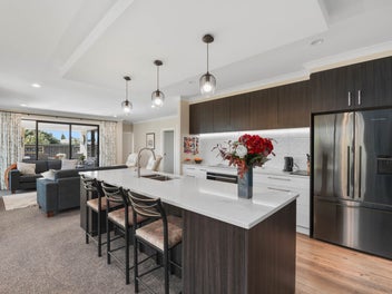 Seamless Living with a Dedicated Home Office