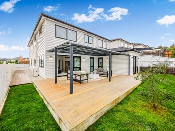 Near New Home with 4 Ensuites