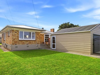 Brick Beauty on 518sqm