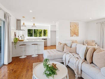 Waterfront lifestyle - two homes