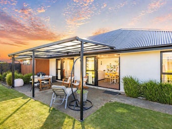 Stylish Easy Living