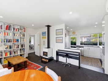 Easy Living on the City Fringe