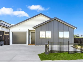 Single-Level Showstopper with MB 10-Year Guarantee