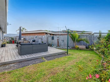 Renovated, Standalone & Steps from the Lake!