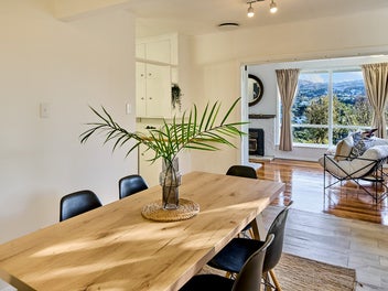 Sun-Soaked & Private - Bonus Downstairs Retreat
