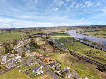 886 square Meters Section - With Amazing Views