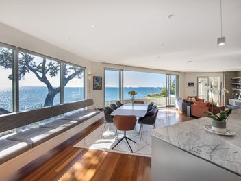 Absolute beachfront on Rothesay Bay