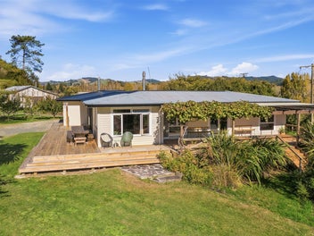 Country Living with Sheds & Space