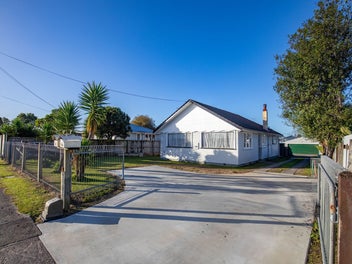 Image 1 of 20