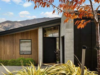 Contemporary living with a welcoming heart