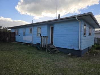 **New photos added** Kaikohe - 2 Bedroom home