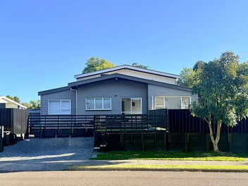 Image 1 of 18