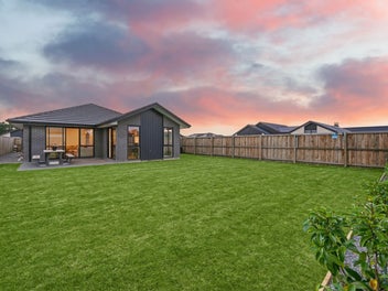 Easy Living, Big Backyard, Extra Parking