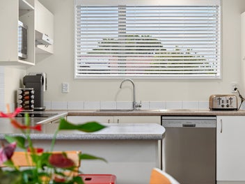 Quiet Cul-de-Sac Living with Room for Everyone