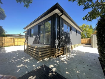 Image 1 of 6