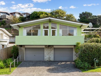 Opportunity in Churton Park Packed with Potential!