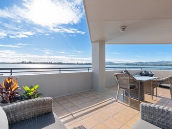 Sea Views and Sophistication