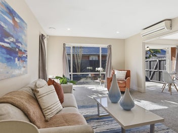 Sun-soaked and Easy-Care Living!