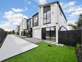 Modern Standalones Premium Mangere Bridge Location