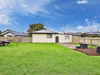 Perfect for First-Time Buyers or Investors!