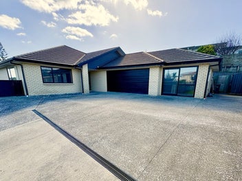 Image 1 of 18