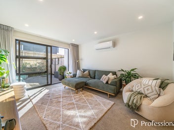 Sleek, Stylish & Super Easy Living