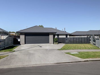 Modern, Spacious Living in a Quiet Cul-de-Sac