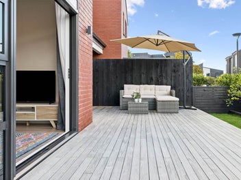 Love Where You Live - Location, Sun & Style