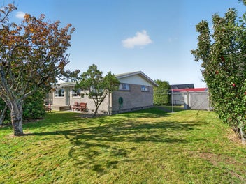 Spacious Yet Easier Care-BEO $400,000