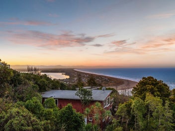 Privacy and Position with Captivating Views