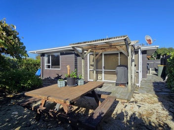 Image 1 of 20