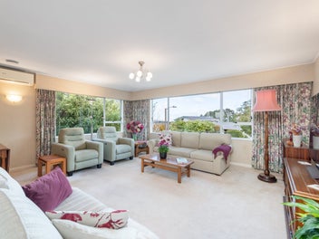 PICTURE PERFECT IN TIROHANGA