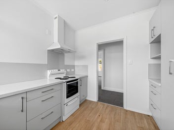 A Convenient Opportunity in Carterton