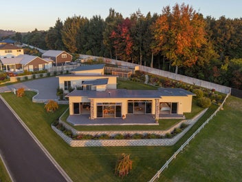 Elevated Living with Lake Taupo Views