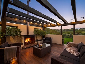 Your Very Own Churton Park Oasis!