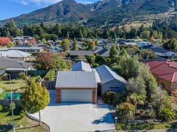 Space & Privacy - Wonderful Family Living