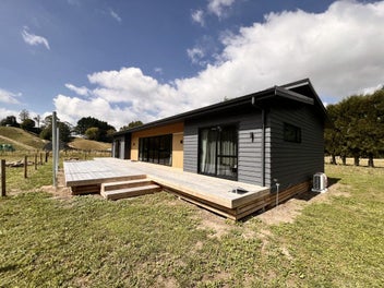 Image 1 of 20