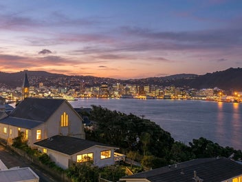 SEE-WORTHY CITY PAD